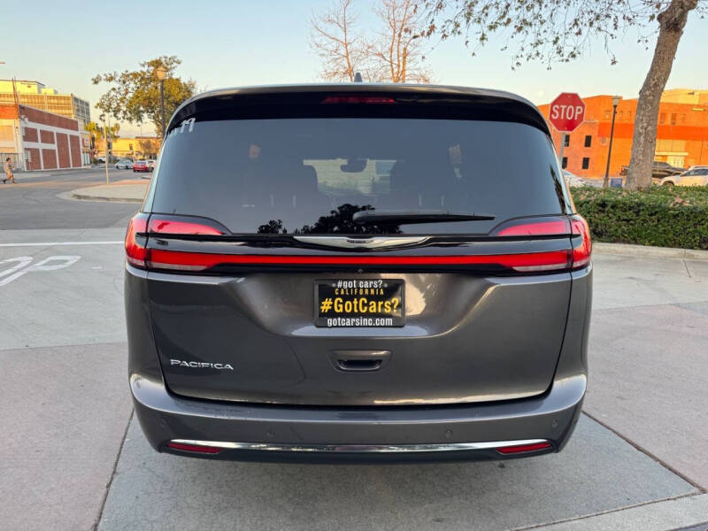2022 Chrysler Pacifica Touring