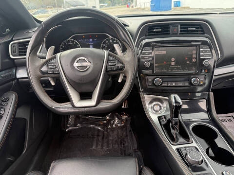 2023 Nissan Maxima 3.5 SR