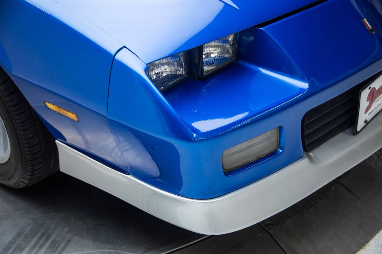 1989 Chevrolet Camaro 31