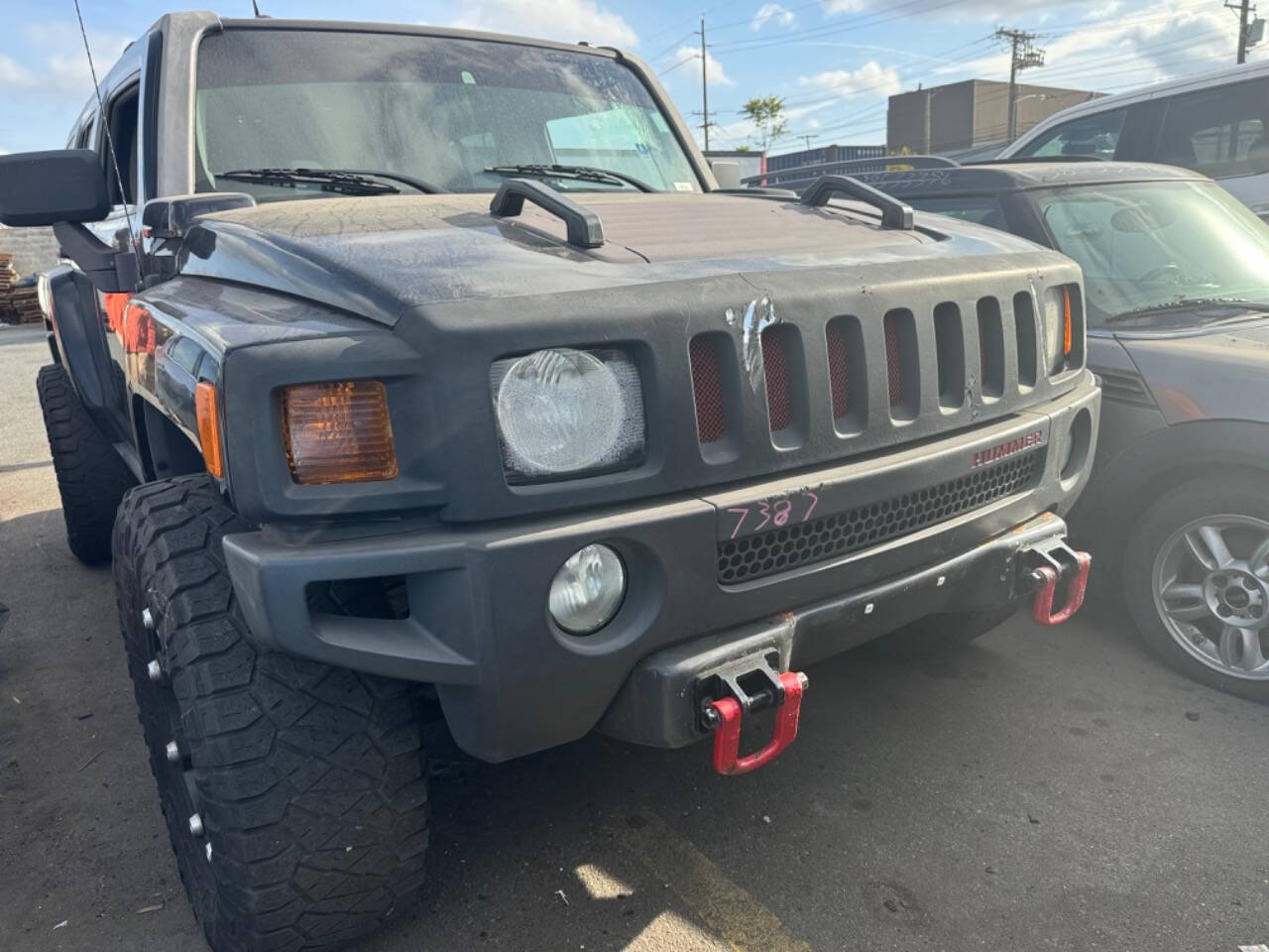 2007 HUMMER H3 for sale at Fauzia's Auto Sales, Inc. in Buchanan, NY