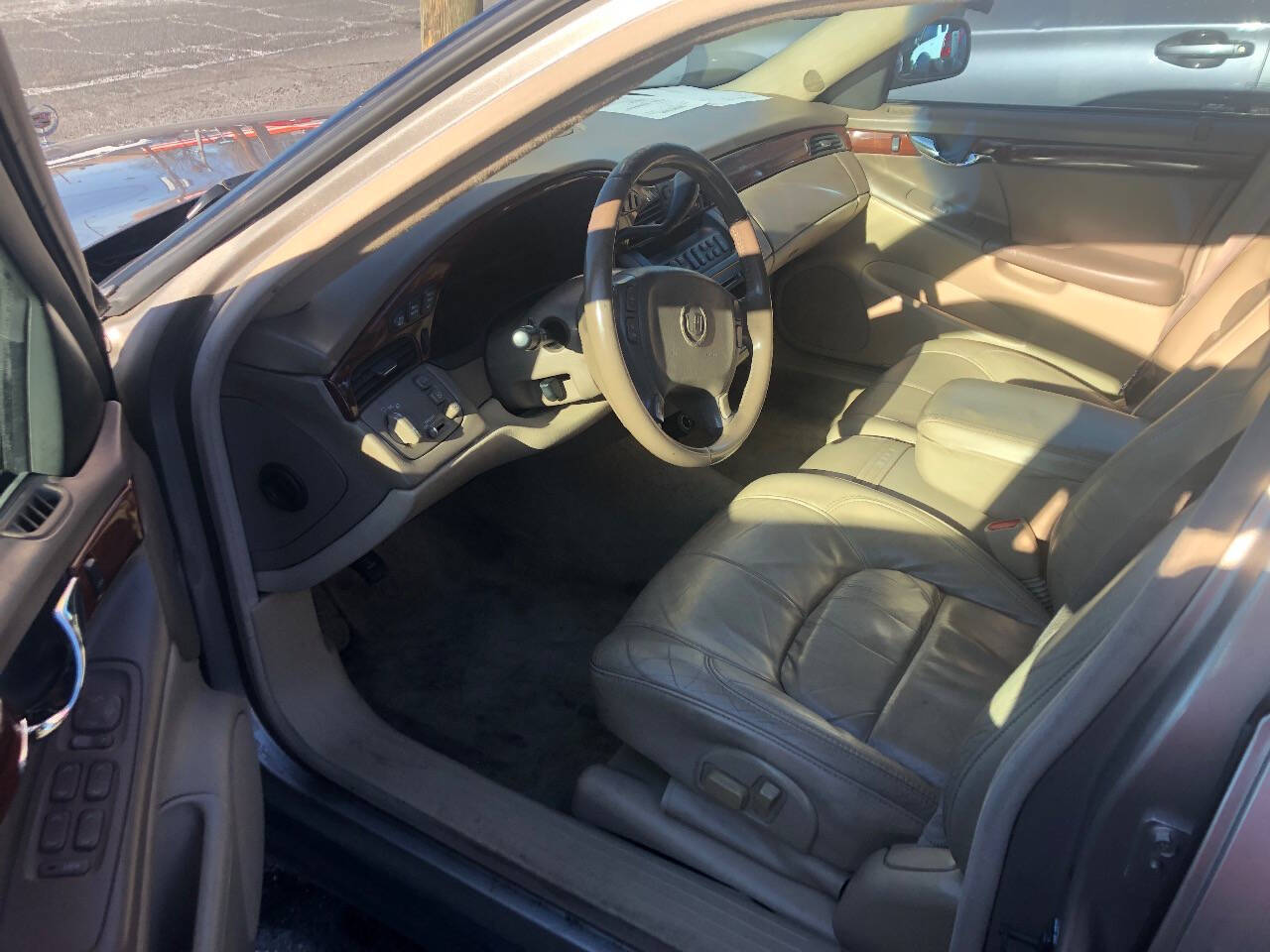 Tan 2004 Cadillac DeVille Base 4dr Sedan 2