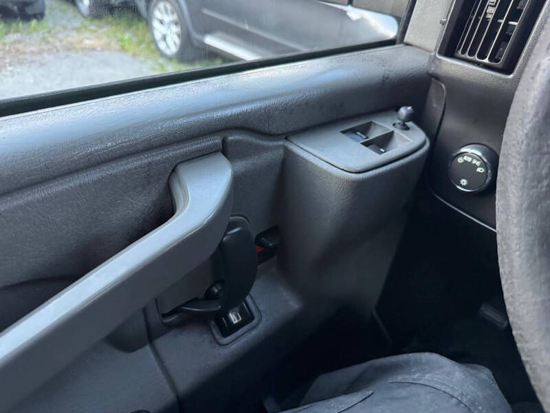 2017 Chevrolet Express 2500