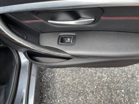 2017 BMW 3 Series 330i