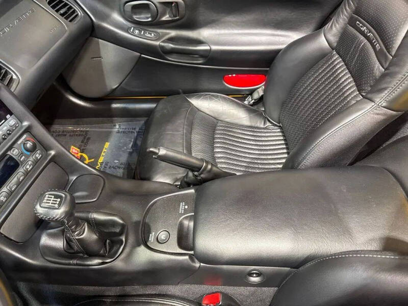2004 Chevrolet Corvette