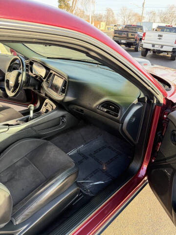 2018 Dodge Challenger 392 HEMI Scat Pack Shaker