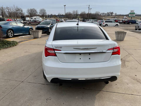 2013 Chrysler 200 Limited