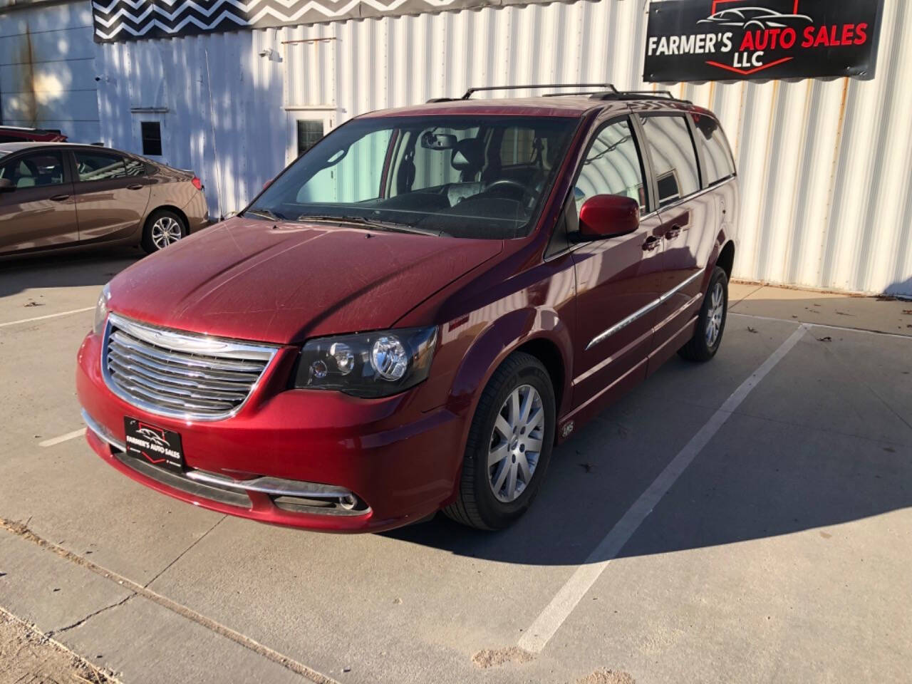 2015 Chrysler Town and Country for sale at FARMER's AUTO SALES in Seward, NE