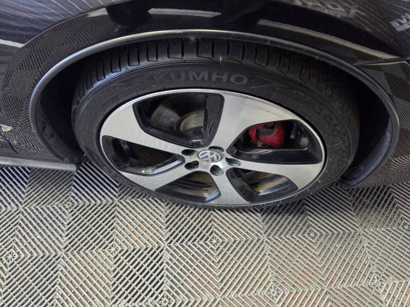 2016 Volkswagen Golf GTI SE