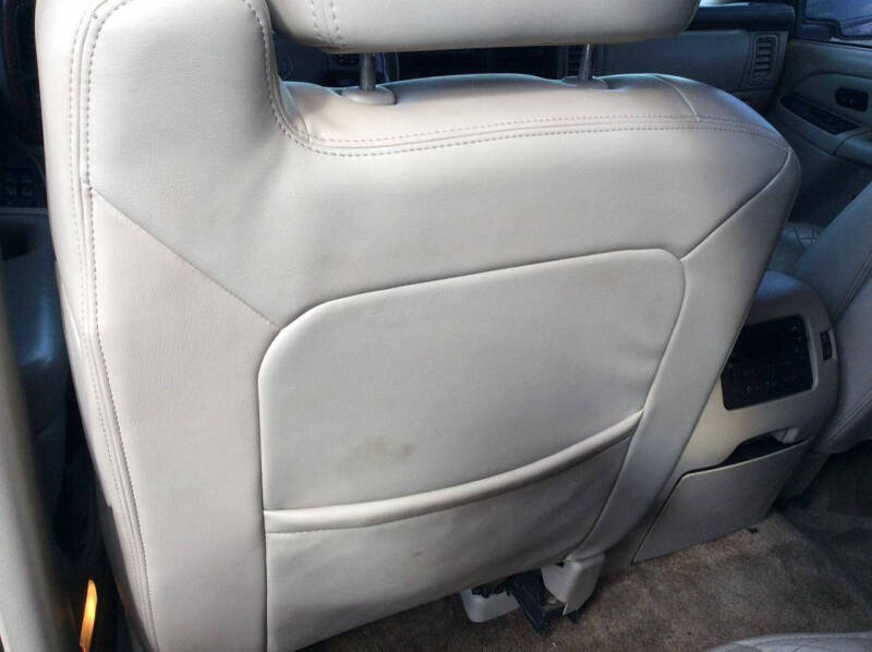 2003 Cadillac Escalade
