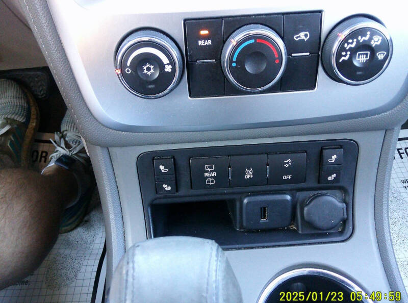 2015 GMC Acadia SLE-2