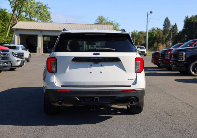 2022 Ford Explorer ST-Line