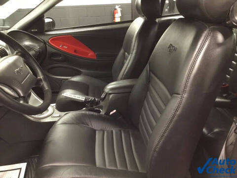 2004 Ford Mustang GT Deluxe