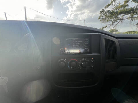 2004 Dodge Ram 1500 SLT