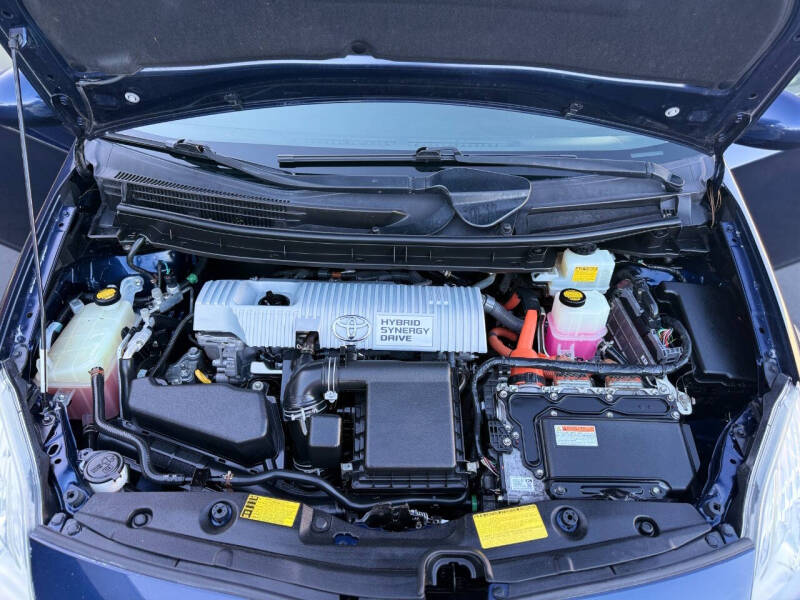 2013 Toyota Prius Two