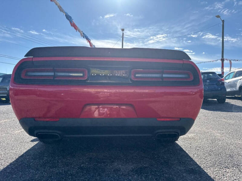 2017 Dodge Challenger SXT