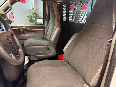 2024 GMC Savana 2500