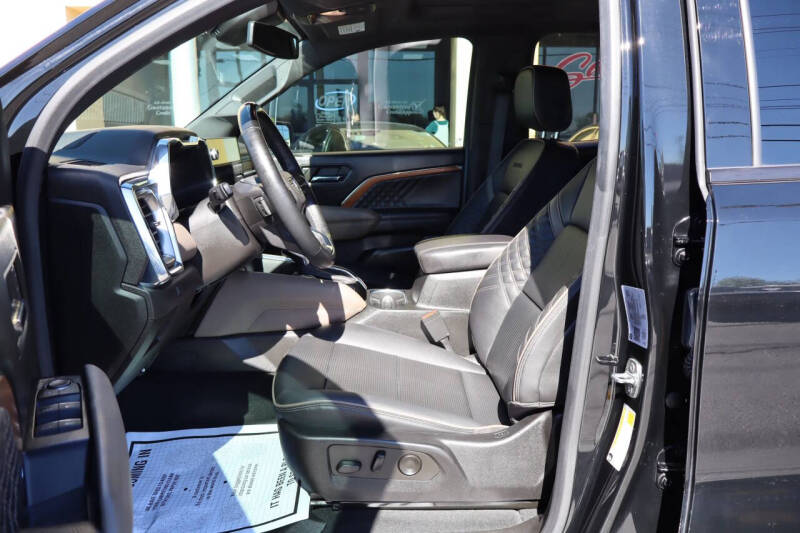 2023 GMC Canyon Denali