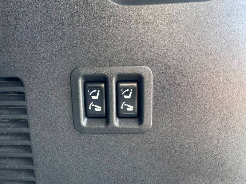 2015 Nissan Armada Platinum