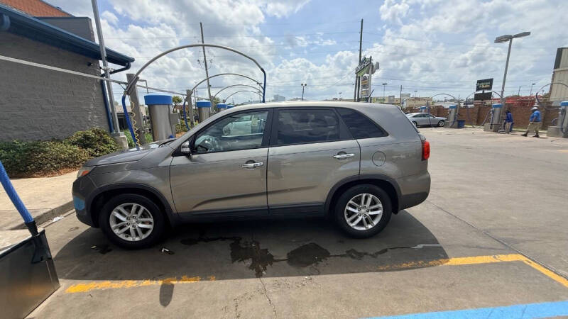 2014 Kia Sorento LX