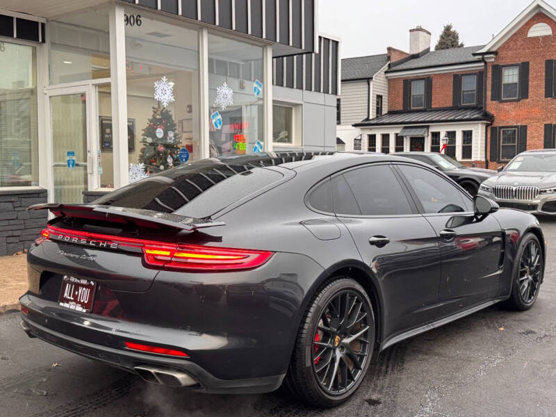 2017 Porsche Panamera Turbo