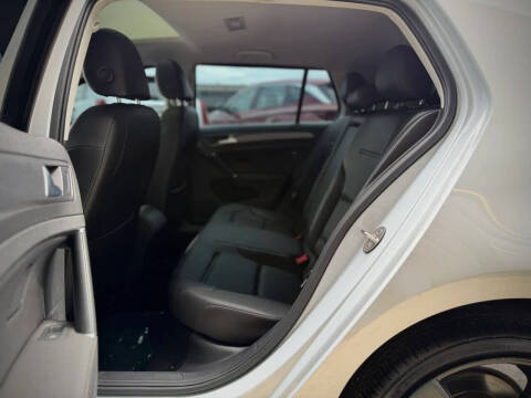 2021 Volkswagen Golf TSI