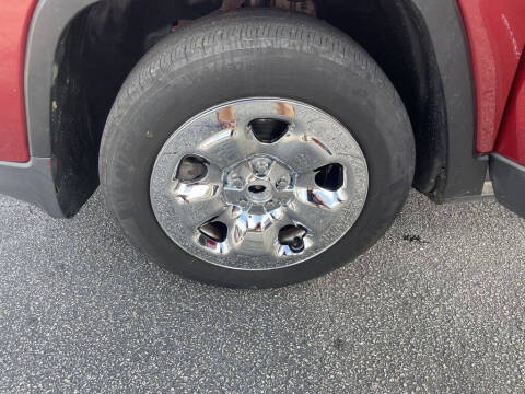 2017 Jeep Cherokee Sport