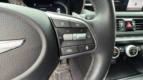 2023 Genesis G70