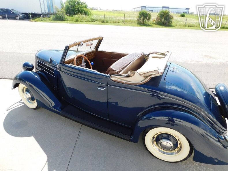1936 Ford Cabriolet
