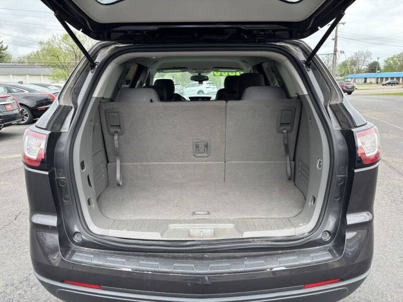 2017 Chevrolet Traverse LS