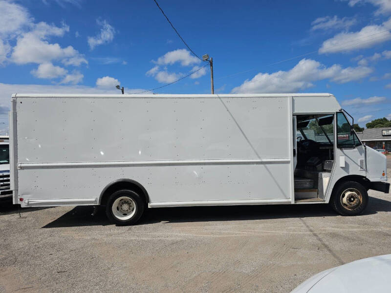 2016 Ford Stripped Chassis