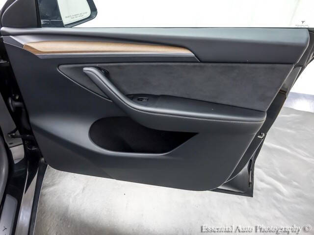 2023 Tesla Model Y Performance