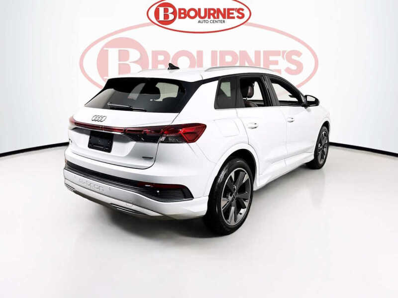 2022 Audi Q4 e-tron quattro Premium 50