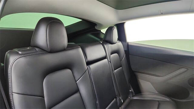 2025 Tesla Model Y Long Range