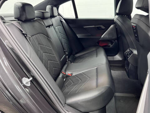 2025 BMW i5 xDrive40