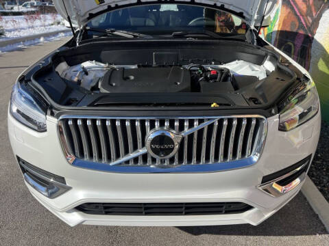 2024 Volvo XC90 B6 Plus Bright Theme 6P