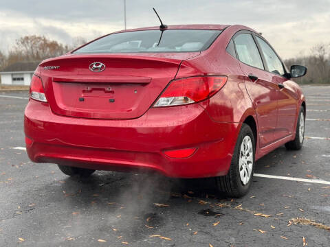 2016 Hyundai Accent SE