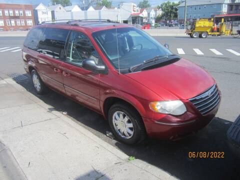 2007 Chrysler Town and Country for sale at Cali Auto Sales Inc. in Elizabeth NJ