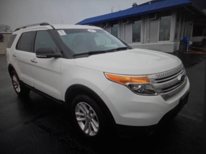 2014 Ford Explorer XLT photo 4