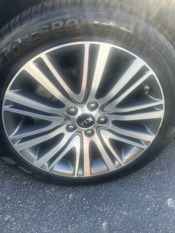 2016 Kia Cadenza Premium