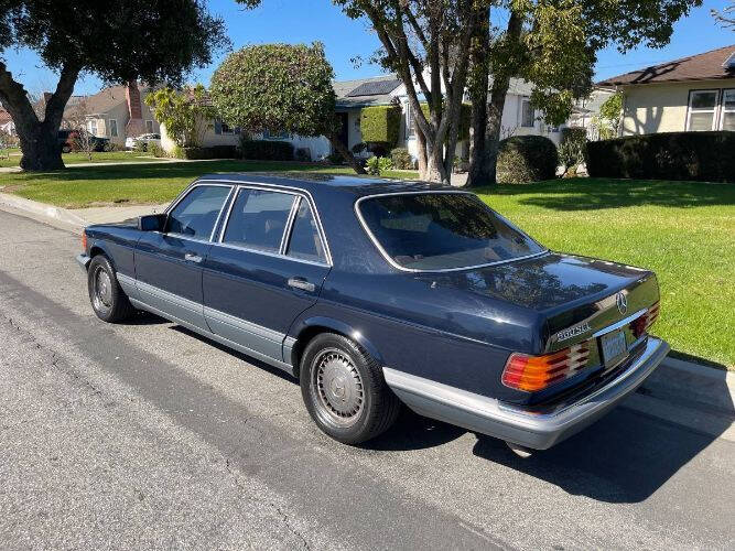 1986 Mercedes-Benz 560-Class 560 SEL