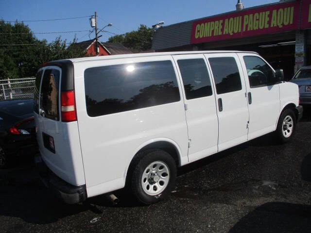 2011 Chevrolet Express LT 1500