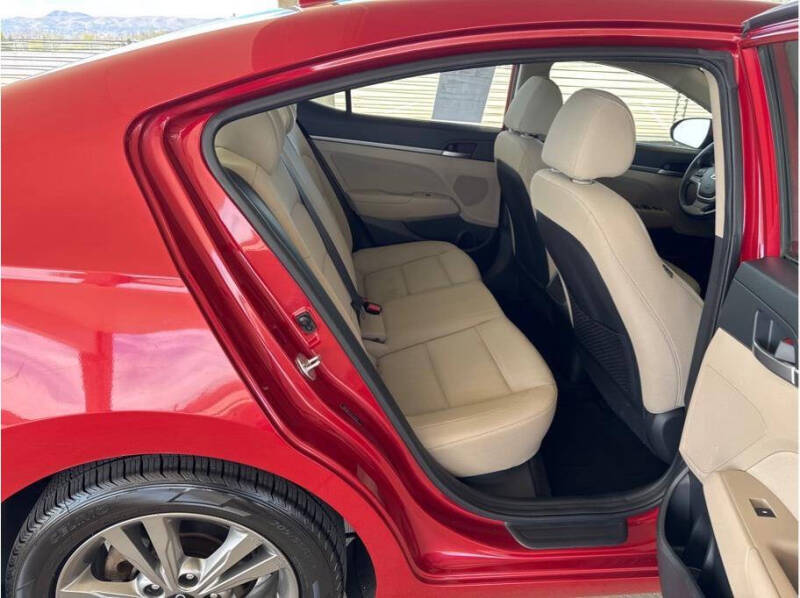 2018 Hyundai Elantra