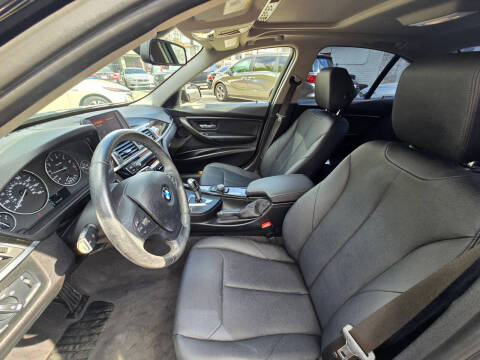 2018 BMW 3 Series 320i