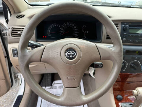 2005 Toyota Corolla LE