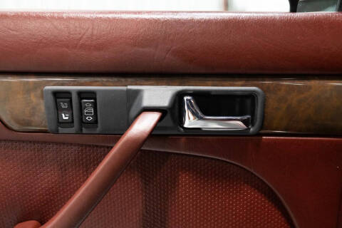 1988 Mercedes-Benz 560-Class 560 SEL