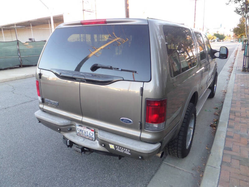 2005 Ford Excursion Limited