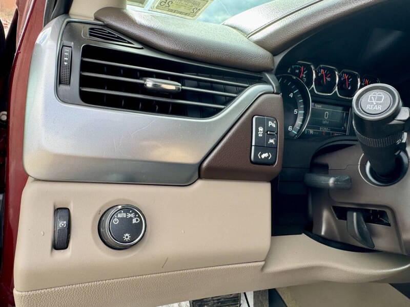 2016 Chevrolet Suburban LT