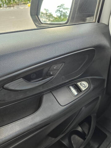 2018 Mercedes-Benz Metris Worker Cargo