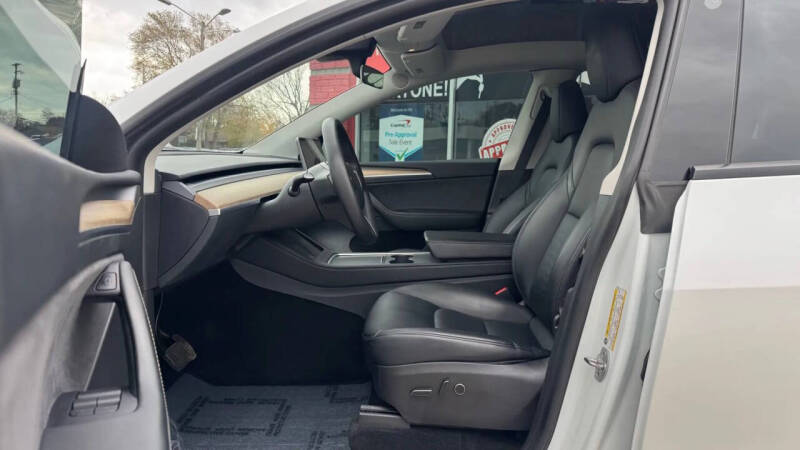 2022 Tesla Model Y Long Range