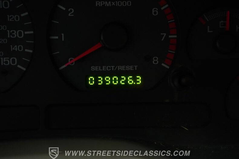 2004 Ford Mustang GT Deluxe